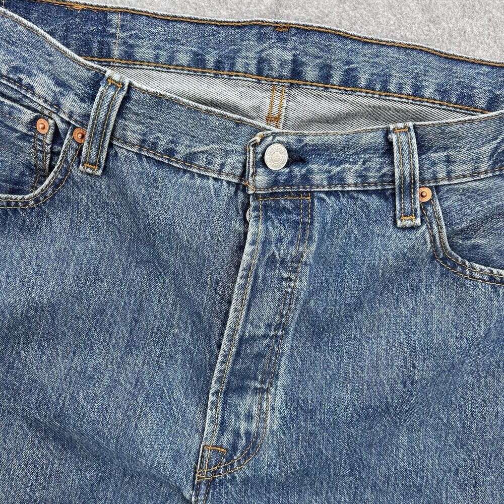 Levis 501 Original Button Fly Jeans Men 36x32 Straight Leg Blue Denim Irregular - Picture 2 of 16